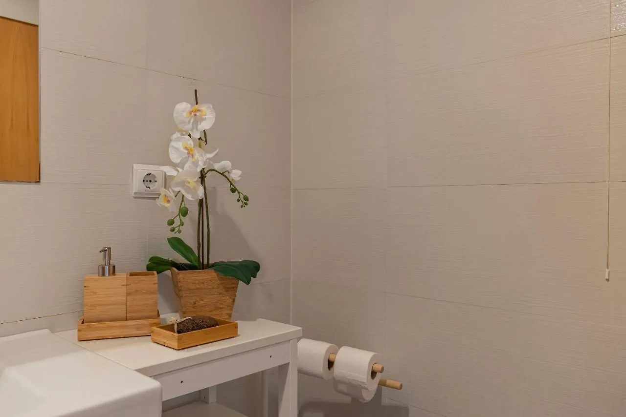 Charm 3Bdr Apartment W/Balcony By Lovelystay Lisboa Portugália