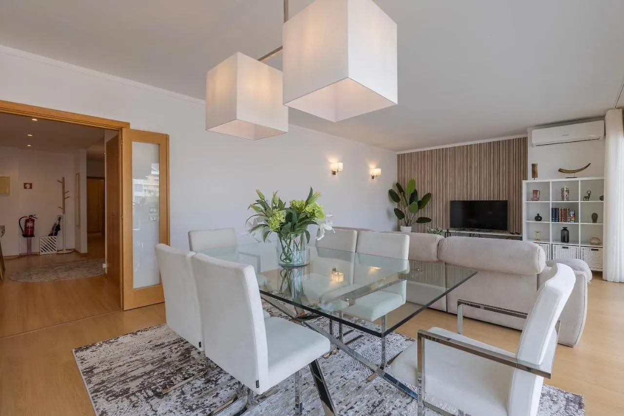 Charm 3Bdr Apartment W/Balcony By Lovelystay Lisboa