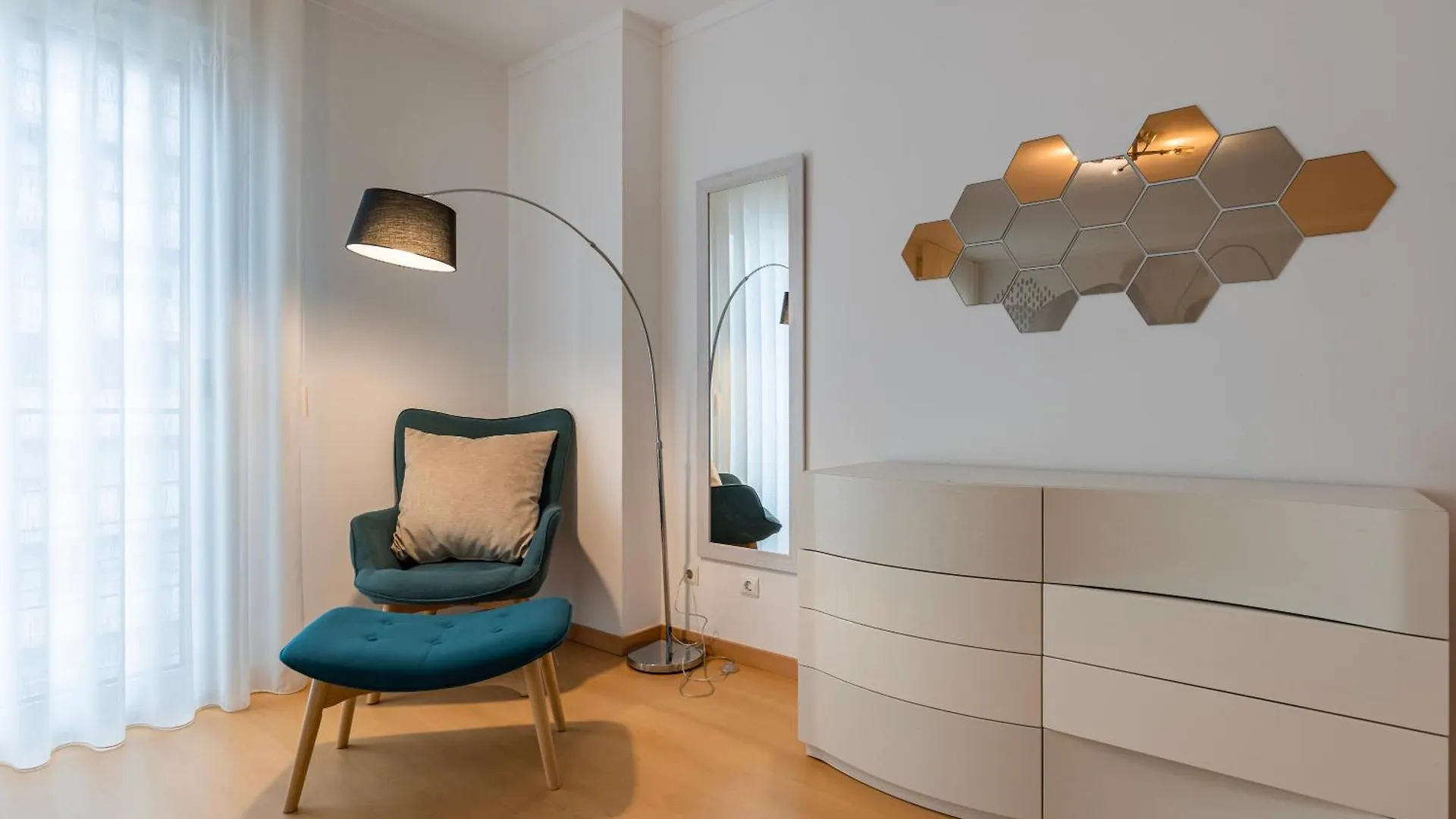 Charm 3Bdr Apartment W/Balcony By Lovelystay Lisboa Portugália